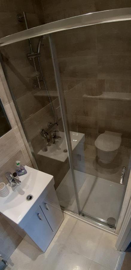 Secret Garden Apartment Faygate ภายนอก รูปภาพ